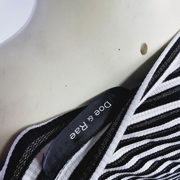 Doe & rae medium top R15 - Picture 2 of 4